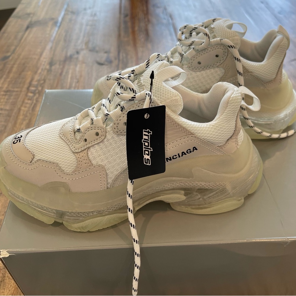 NEW Balenciaga triple S Sneakers - Picture 3 of 7